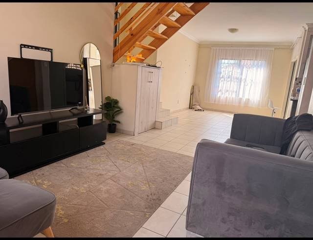 3 BEDROOM TOWNHOUSE FOR SALE IN WATERVAL EAST